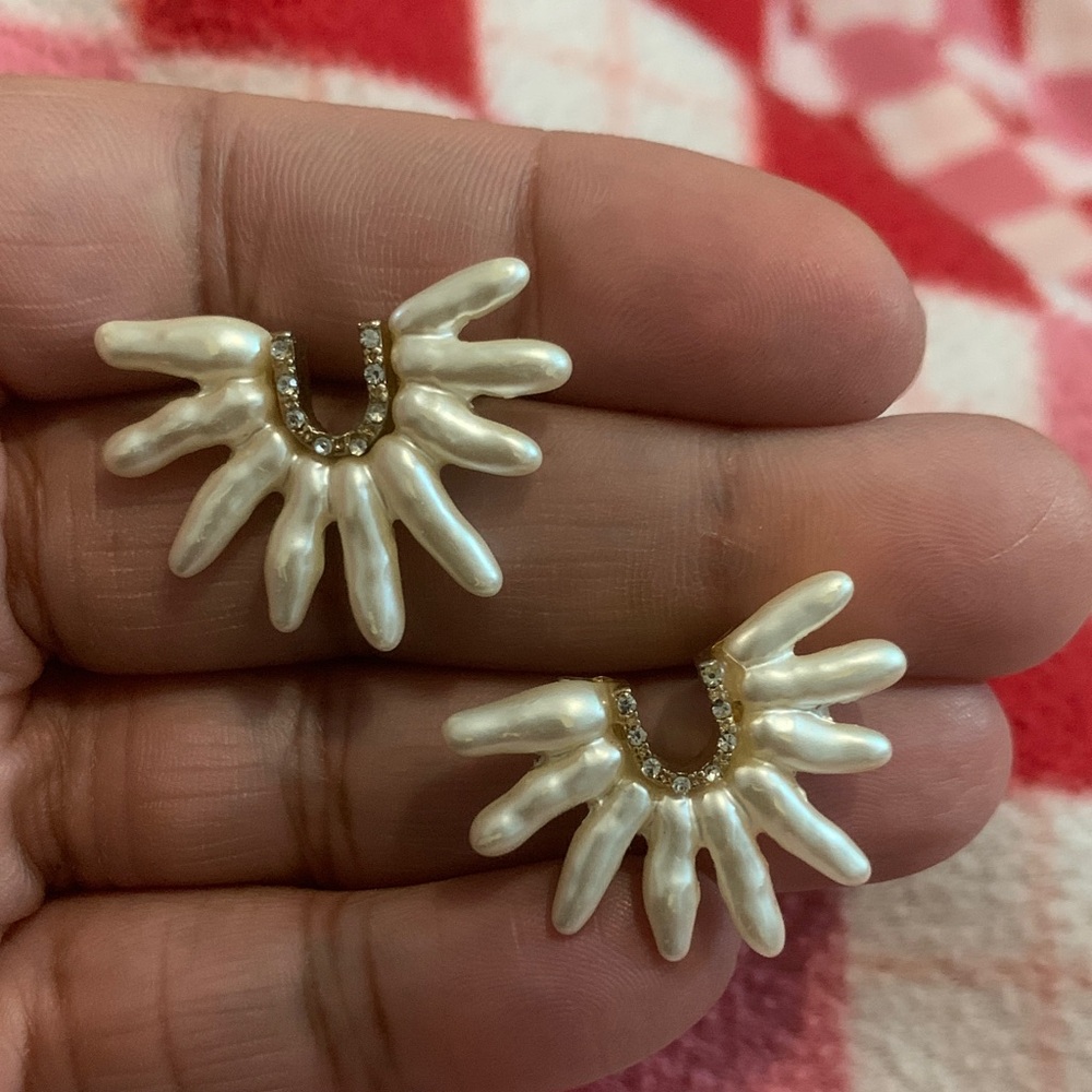 Vintage Celestial Luxe Pearl Earrings